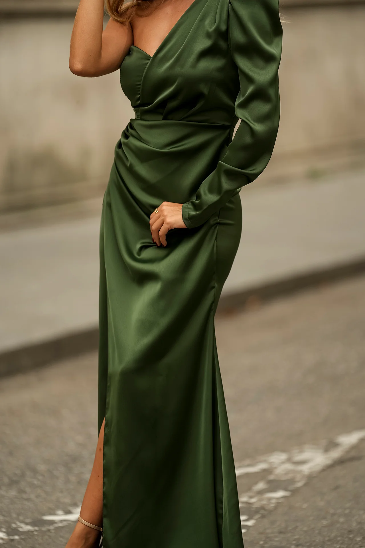 VESTIDO 'GARDÉNIA' VERDE OLIVA - Image 3