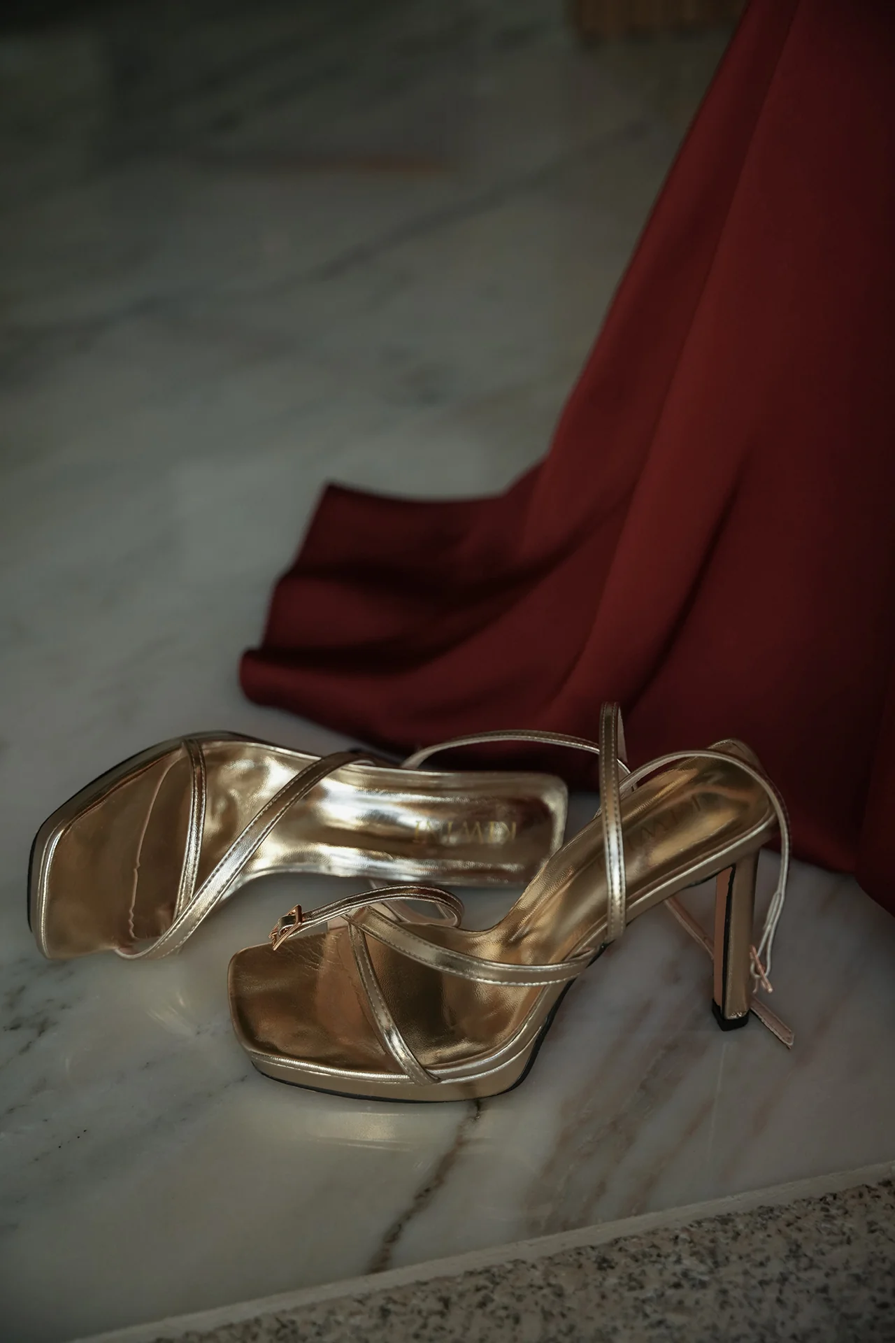 SANDÁLIA DOURADA - Image 7